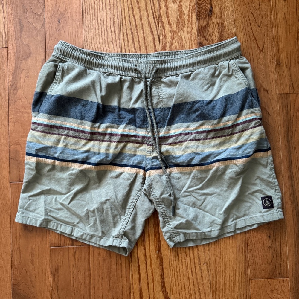 Volcom Neo Nuevo Striped Shorts Size L